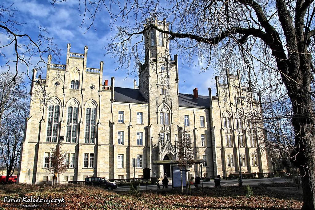 Noclegi Biała Róża Boleslawiec  Exterior foto